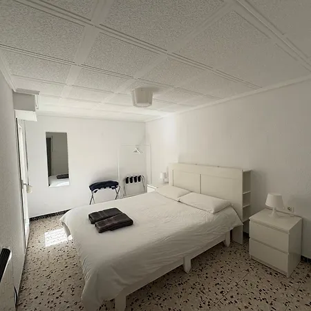 Teniente Ruiz 27 إلتشه